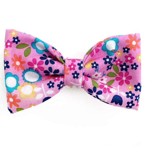 636 Barley's Garden Flowers Dog Bow Tie